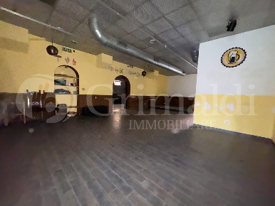 Foto Negozio in CIRCONVALLAZIONE GIANICOLENSE, Roma Monteverde Nuovo