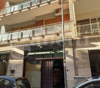 Foto Negozio in Foggia, Bari Picone di 200 m² con 1 locali in vendita