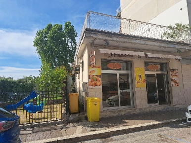 Foto Ristorante in Piazza Nicholas Green snc, Cassino Centro di 30 m²