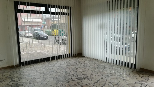 Foto Negozio a Chioggia Sottomarina di 50 m² in vendita