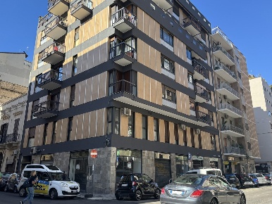 Foto Negozio in Via cairoli 67, Bari Murat di 280 m² con 2 locali