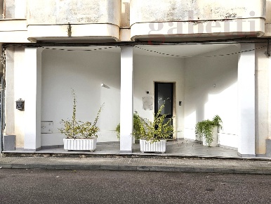 Foto Ufficio in Via Maggiore Galliano 45, Copertino di 105 m² con 4 locali
