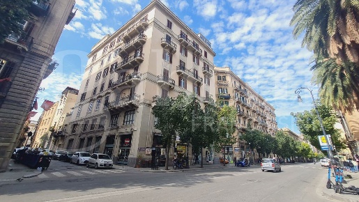 Foto Negozio in Pola, Palermo Kalsa di 17 m² con 1 locali in affitto