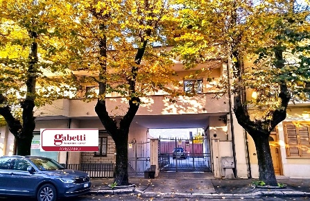 Foto Ufficio in Via MAZZINI 93, Avezzano Centro di 40 m² con 3 locali