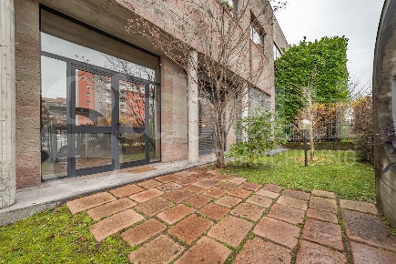 Foto Ufficio in Alberelle, Rozzano di 100 m² con 1 locali in vendita