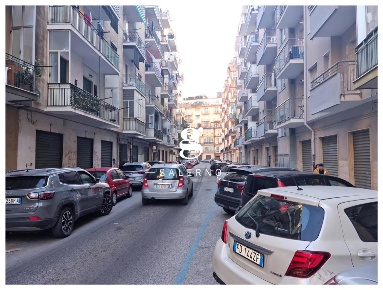 Foto Negozio a Salerno Irno - Brignano di 72 m² con 1 locali in vendita