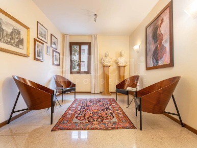 Foto Ufficio in Largo San Giorgio 7, Pordenone Centro Storico di 115 m²