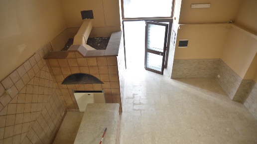 Foto Negozio in Via Quintino Sella 49, Bari Murat di 95 m² con 1 locali