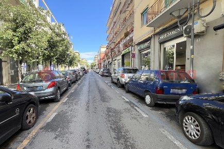 Foto Negozio in Via Roma 66, Portici di 43 m² con 1 locali in affitto