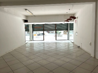 Foto Negozio a Faenza di 72 m² con 1 locali in affitto