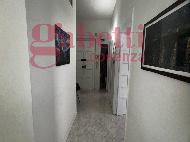 Foto Ufficio in Via Cosenza via Calabria 42, Cosenza Centro di 90 m²