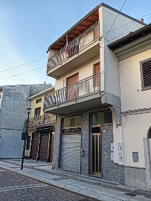 Foto Negozio in Piazza san Mauro 27, Buscate di 50 m² con 2 locali