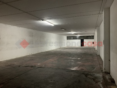 Foto Magazzino in CALAMANDREI, Arezzo Pescaiola di 205 m² in affitto