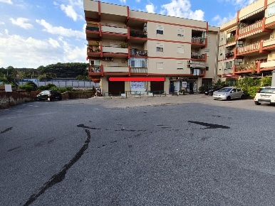 Foto Negozio in Via NAZIONALE ROMETTA SNC, Rometta di 680 m² in vendita