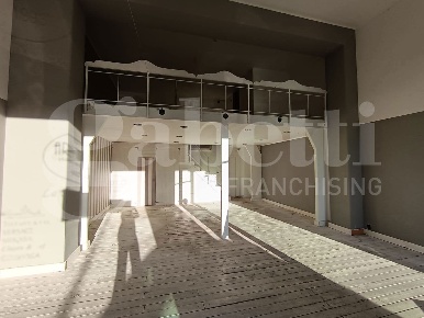 Foto Negozio in Via tevere 1, Siracusa Gelone - Cadorna di 73 m² in affitto