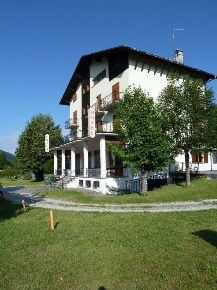 Foto Hotel in Via Domodossola 58, Druogno di 1000 m² in vendita