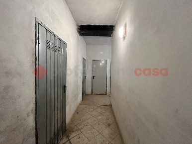 Foto Magazzino in Via degli oliandri 1, Pisa Tirrenia di 32 m² con 6 locali