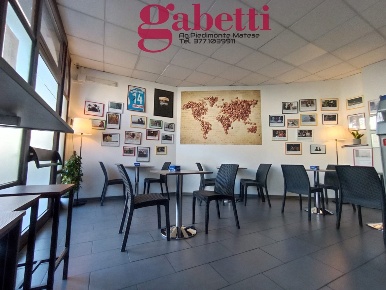 Foto Bar in Via Ponte Sant'Antonio 9, Piedimonte Matese di 100 m²
