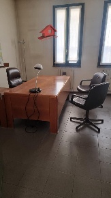 Foto Ufficio a Inzago Centro di 164 m² con 1 locali in affitto