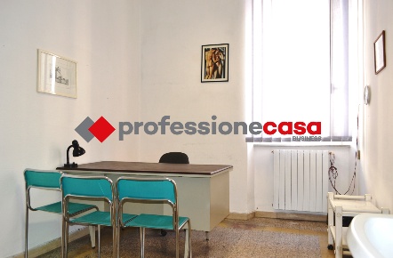 Foto Ufficio a Livorno Cavour - San Carlo di 125 m² con 5 locali in vendita
