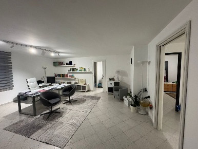 Foto Ufficio in Via Giovanni Amendola 52, Marsala Centro Storico di 250 m²
