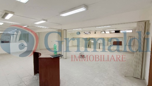 Foto Ufficio in Camillo Cucca, Brusciano di 140 m² con 2 locali in affitto