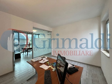 Foto Ufficio in luigi einaudi, Corciano Strozzacapponi di 12 m² in affitto