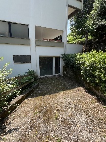 Foto Magazzino in Santa Lucia - Parco Marinella, Santa Marina Santa Lucia