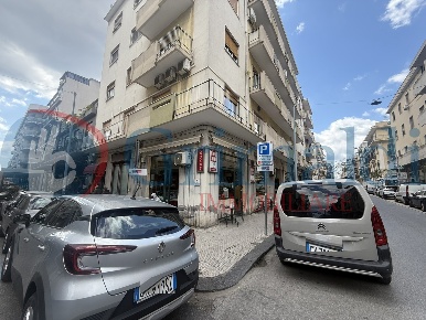 Foto Bar in Via Centonze 83, Messina Battisti - Avignone di 67 m²