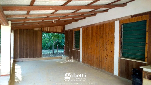 Foto Magazzino in Contrada San Iorio SNC, Lanciano di 142 m² con 4 locali