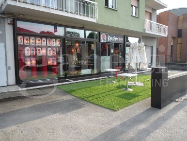 Foto Ristorante in Via Manzoni 46, Sesto Calende Centro di 170 m²