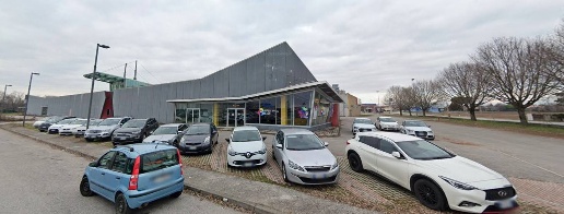 Foto Locale commerciale a Codroipo Centro di 2925 m² con 21 locali