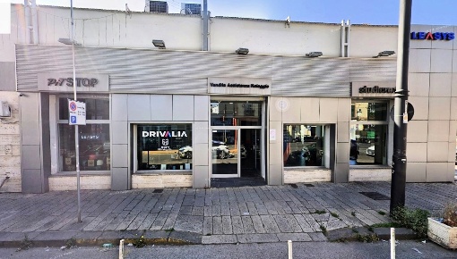 Foto Negozio in Nuova Poggioreale, Napoli Centro Direzionale di 295 m²