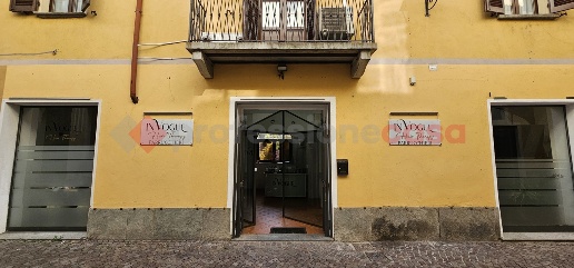 Foto Attività commerciale in Via del pino 56, Pinerolo Centro Storico
