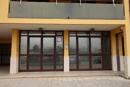 Foto Negozio in Via 231 pal C, Manduria di 50 m² con 2 locali in vendita