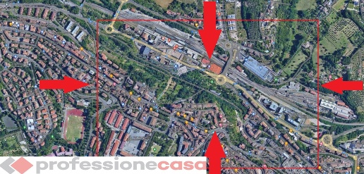 Foto Negozio in Piazza ROSSELLI 1, Siena Lizza - Camollia di 37 m²