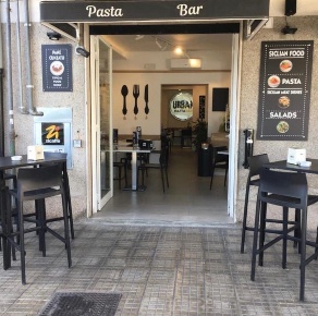 Foto Attività commerciale in Via DEI MILLE 7, Milazzo Centro di 95 m²