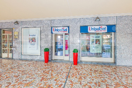 Foto Negozio in Corso Susa 17, Rivoli Centro Storico di 47 m² con 1 locali
