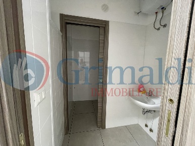 Foto Negozio in Via Nazionale Mili Marina 232, Messina Mili di 40 m²