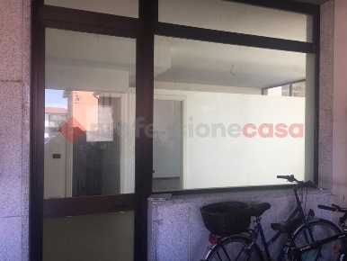 Foto Ufficio in san rocco, Fontaneto d'Agogna Centro di 67 m² con 1 locali
