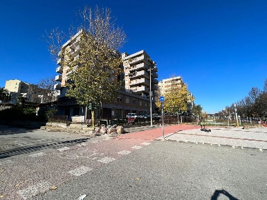 Foto Magazzino in Via Cosenza Via Giulia snc, Cosenza Mancini di 500 m²