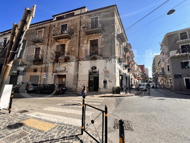 Foto Negozio in Via Raiola 1, Angri Centro di 40 m² in affitto