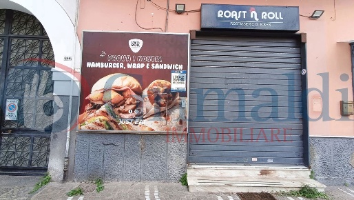 Foto Negozio in Camillo Cucca, Brusciano di 55 m² con 2 locali in affitto