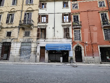 Foto Ristorante in Via XX SETTEMBRE 3, Verona Veronetta di 110 m²