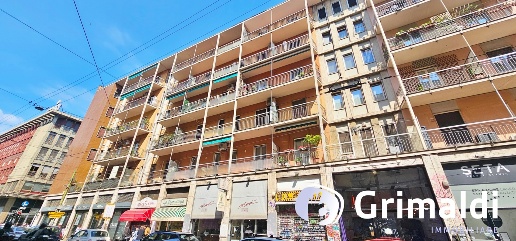 Foto Negozio in Cristoforo Colombo, Milano Navigli - Darsena di 205 m²