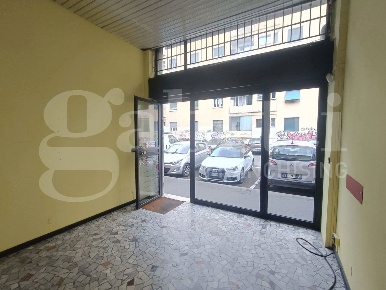 Foto Negozio in Via Illirico 2, Milano Città Studi di 43 m² con 2 locali
