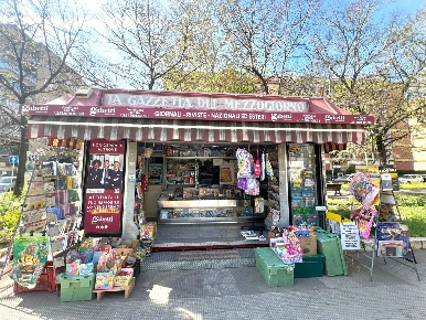 Foto Attività commerciale in Kennedy, Bari Poggiofranco di 20 m² in vendita