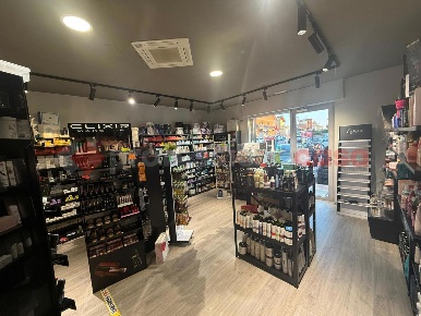 Foto Attività commerciale in del Mare, Castel Gandolfo Pavona di 50 m²