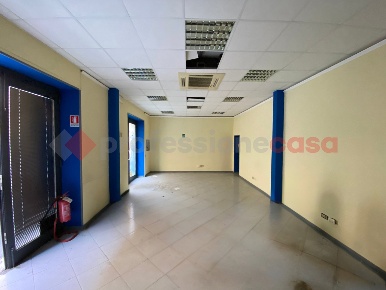 Foto Negozio a Livorno Cavour - San Carlo di 220 m² con 4 locali in affitto