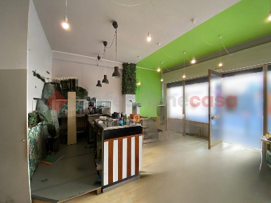 Foto Negozio a Livorno Attias - Marconi di 135 m² con 3 locali in affitto